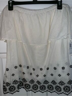 Off-Shoulder White Dress with Black Embroidered Hem